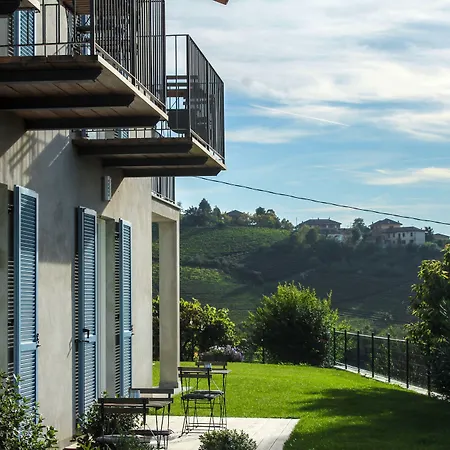 Ca Dei Currà Couette-café Neive